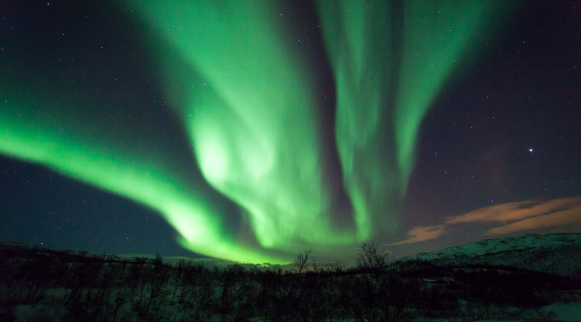 Chasing the Celestial Dance: Northern Lights Viewing on the Isle of Lewis